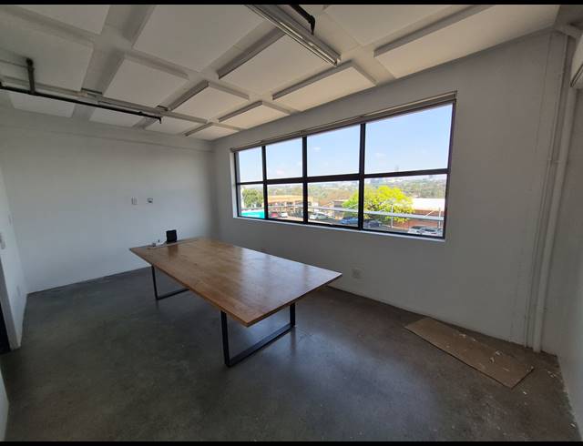 180M² OFFICE TO LET IN KRAMERVILLE